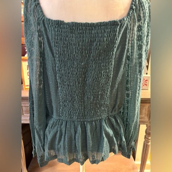 NWT LC Lauren Conrad Puff Sleeve Lace Peplum Blouse - Picture 7 of 9